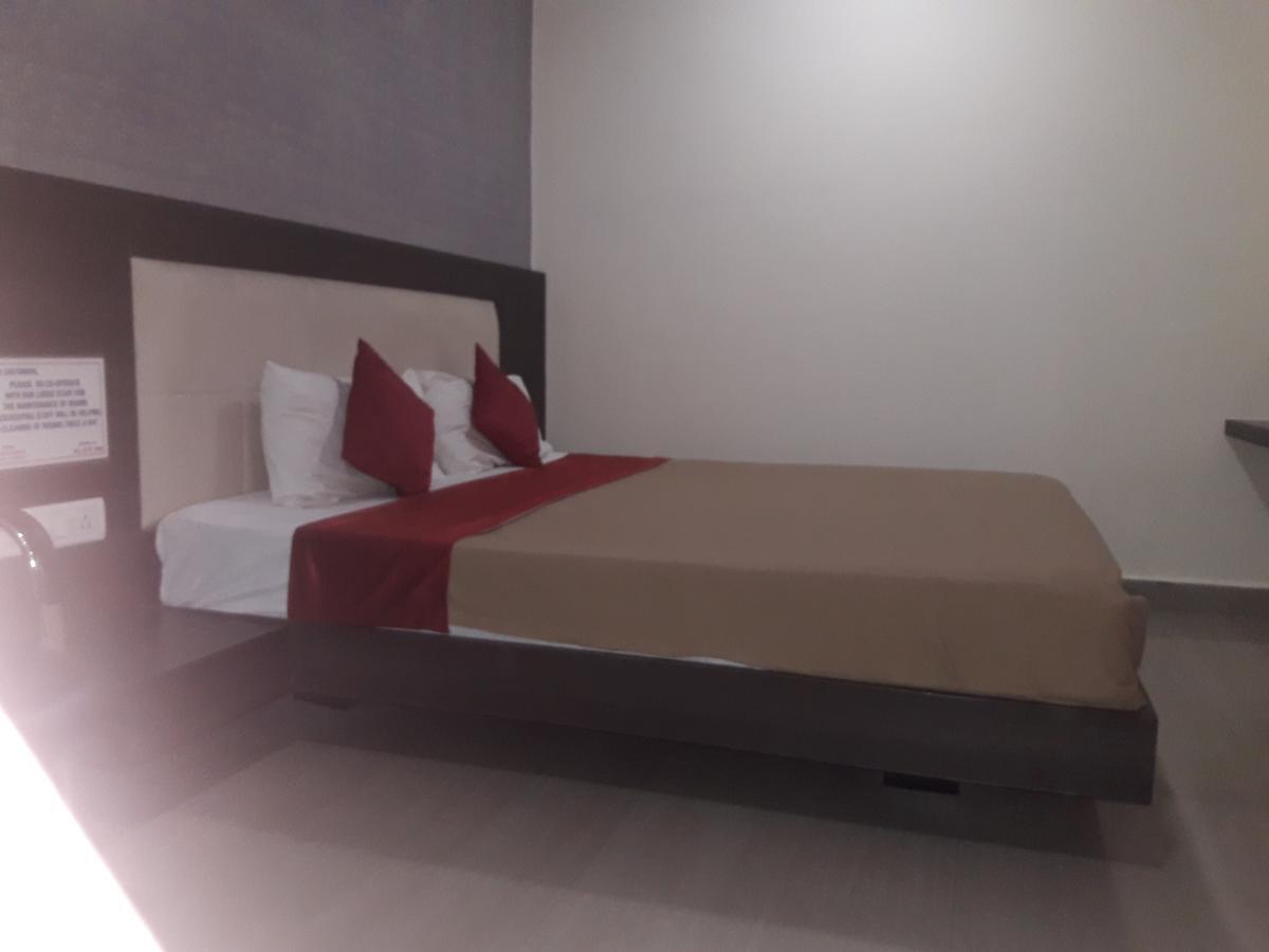 Vijaya Lakshmi Residency Hotel Bangalore Exterior foto